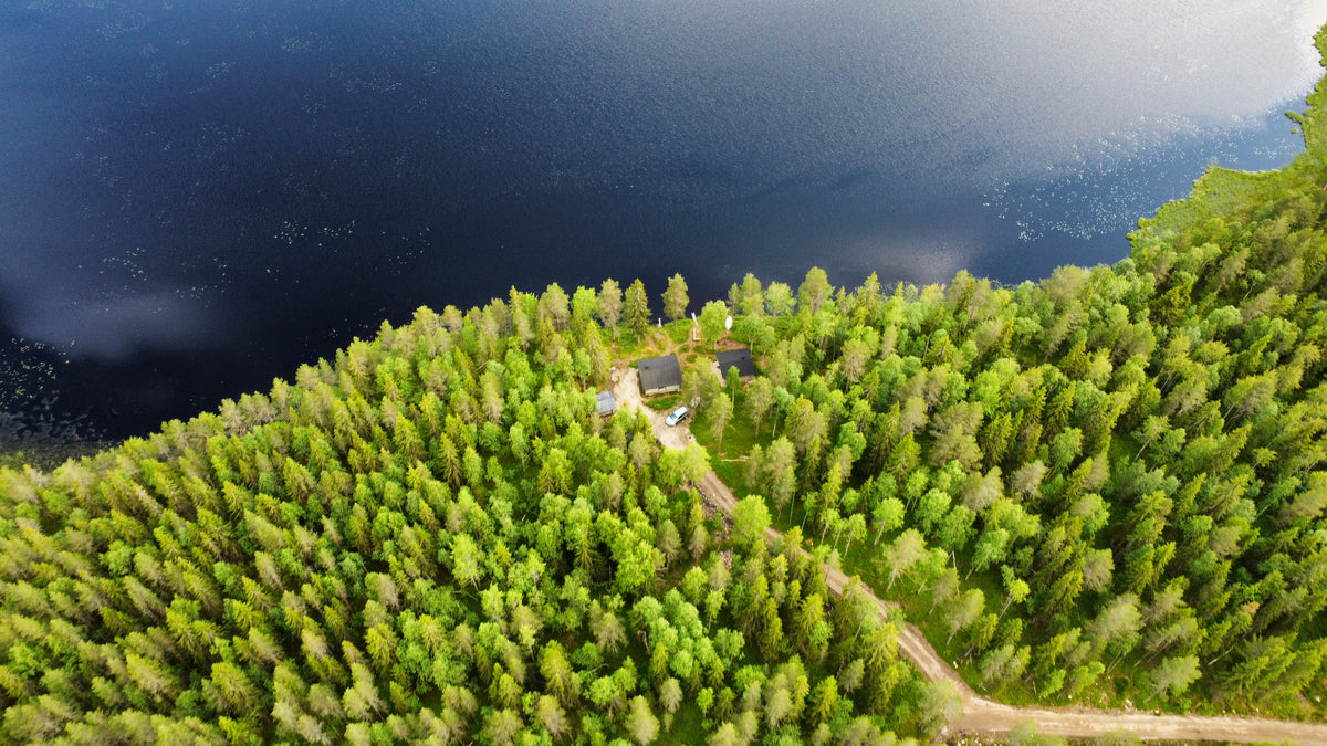 Kutulammen erämökki - Saunalla