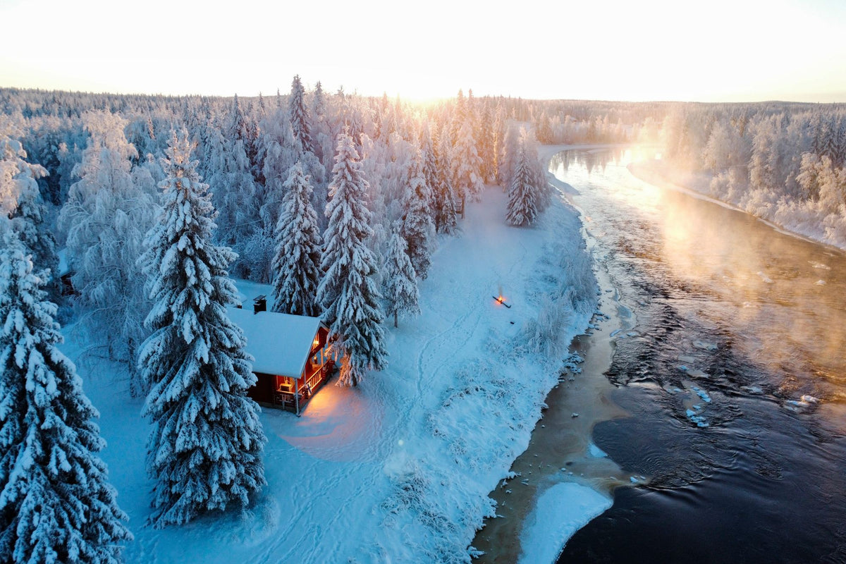 Lapland Aurora - riverside lodge