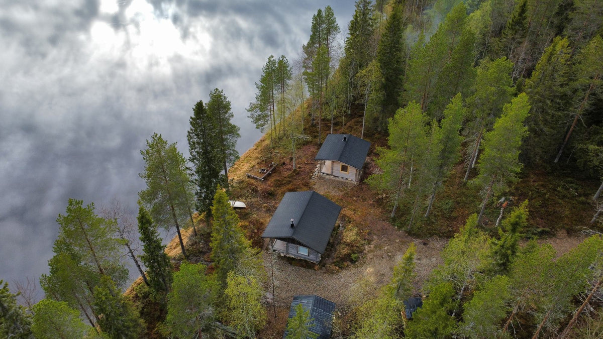 Kutulammen erämökki - Saunalla